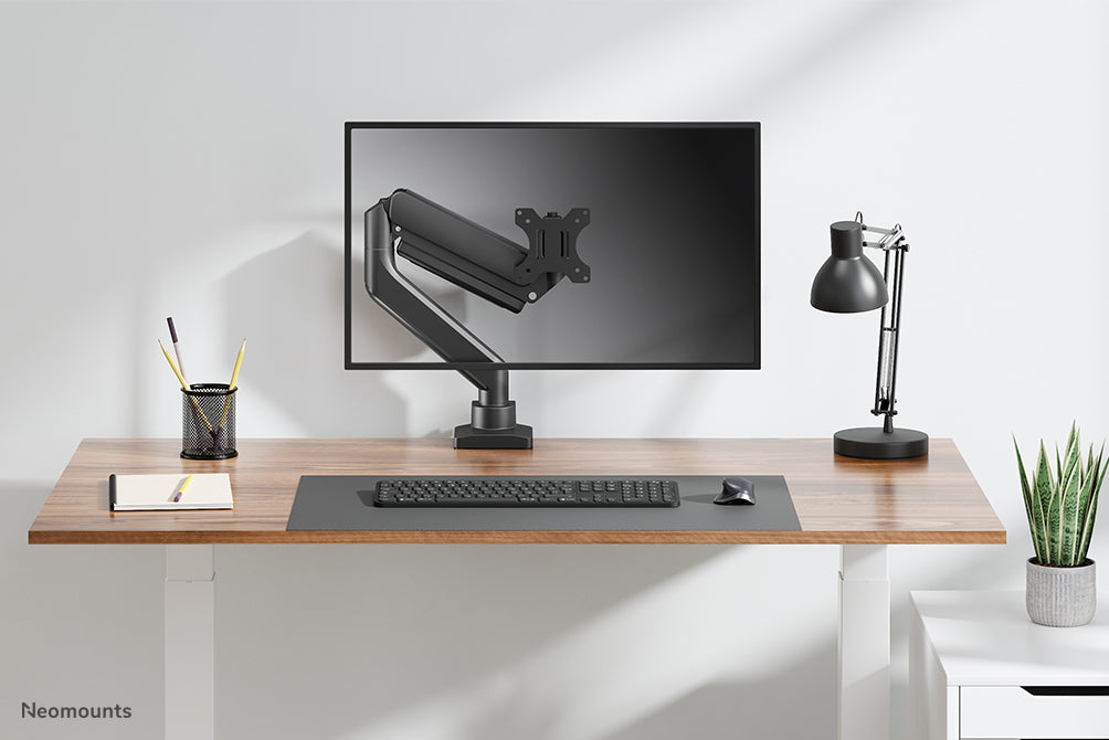 Neomounts DS70-450BL1 supporto da scrivania full motion per monitor da 17-42 pollici - Nero