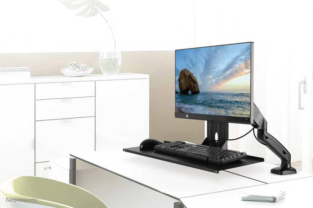 Neomounts KEYB-V200black è un supporto per tastiera e mouse.