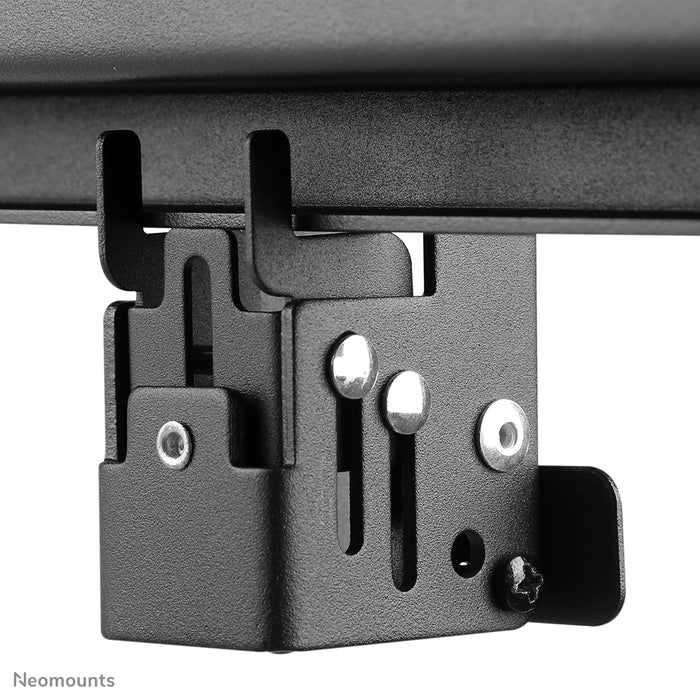 Neomounts LED-VW2500 zwart1 è un supporto a parete piatto per video wall per schermi fino a 75 pollici (191 cm), per montaggio orizzontale e verticale - Nero