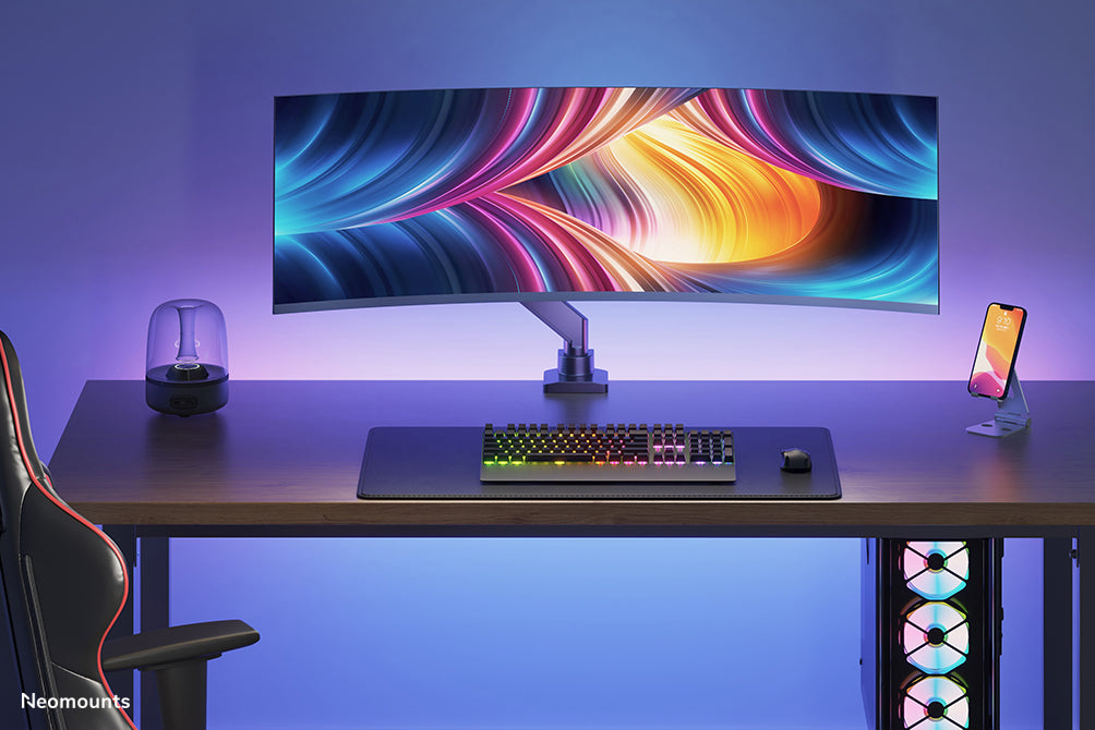 Neomounts NM-D775 neroPLUS è un supporto da scrivania con molla a gas per monitor curvi fino a 49 pollici (124 cm) - Nero