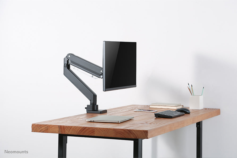 Neomounts NM-D775black è un supporto da scrivania con molla a gas per schermi piatti fino a 32 pollici (81 cm) - Nero
