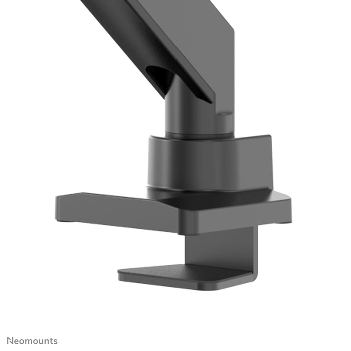 Neomounts NM-D775DX3 nero è un supporto da scrivania con molla a gas, barra trasversale e leva per schermi piatti fino a 27 pollici (68,6 cm).