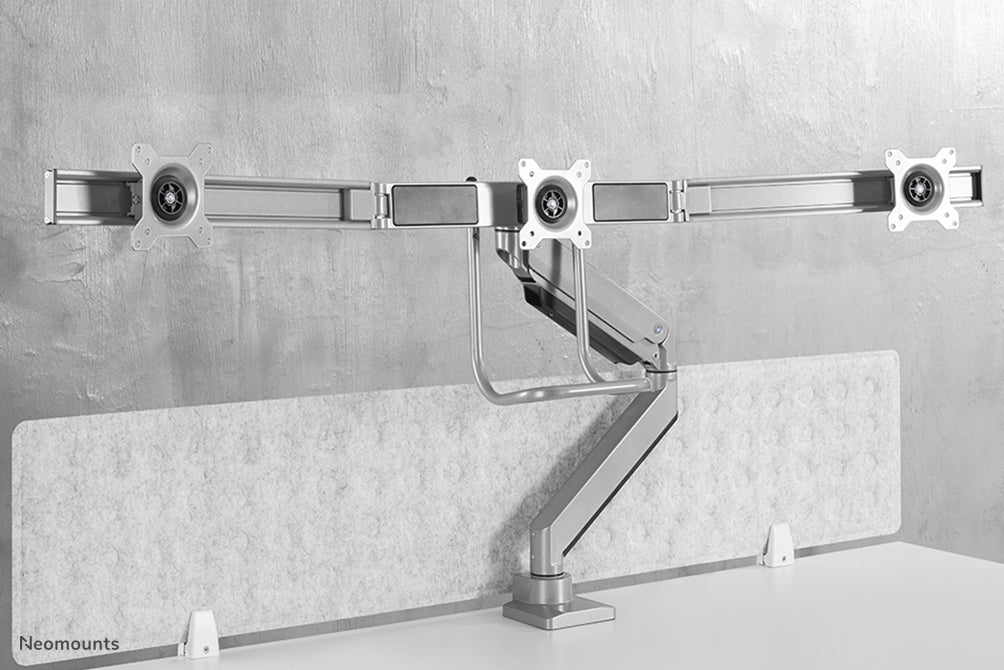 Neomounts NM-D775DX3 argento è un supporto da scrivania con molla a gas, barra trasversale e leva per schermi piatti fino a 27 pollici (68,6 cm).