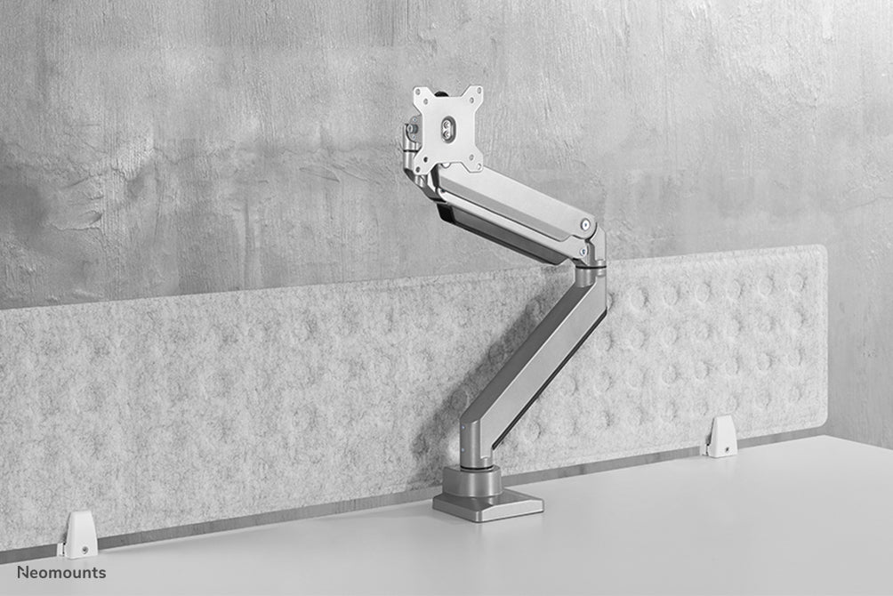 Neomounts NM-D775 argentoPLUS è un supporto da scrivania a gas per monitor curvi fino a 49 pollici (124 cm) - Argento