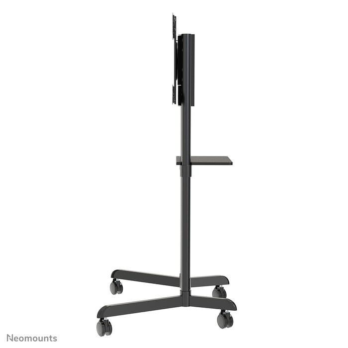 Neomounts NS-M1250 nero è un mobile su ruote per schermi piatti fino a 70 pollici (178 cm). Include piano per laptop - Nero