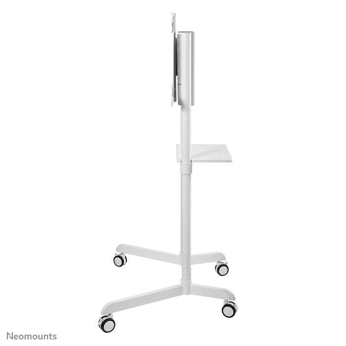 Neomounts NS-M1250 bianco è un mobile su ruote per schermi piatti fino a 70 pollici (178 cm). Include piano per laptop - Bianco