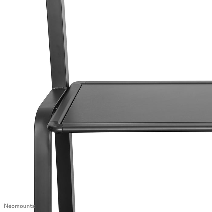 Neomounts NS-M4000 nero è un mobile su ruote per schermi piatti fino a 105 pollici (267 cm).