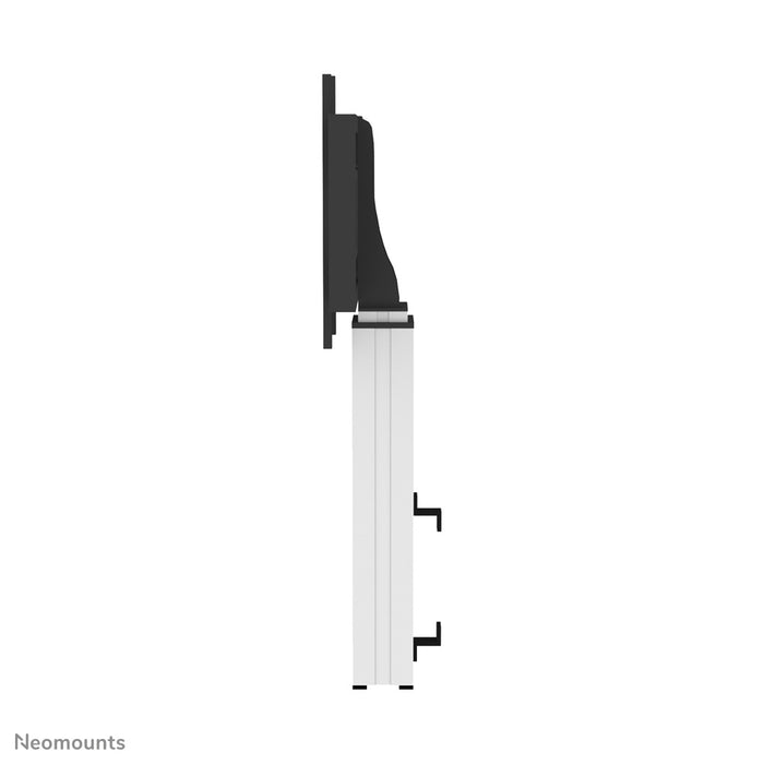 Neomounts PLASMA-W2500 argento è un supporto a parete motorizzato per schermi fino a 100 pollici.